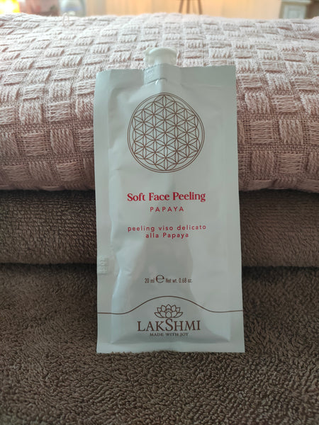 Lakshmi - Soft Face Peeling - Alle huidtypes - 20ml