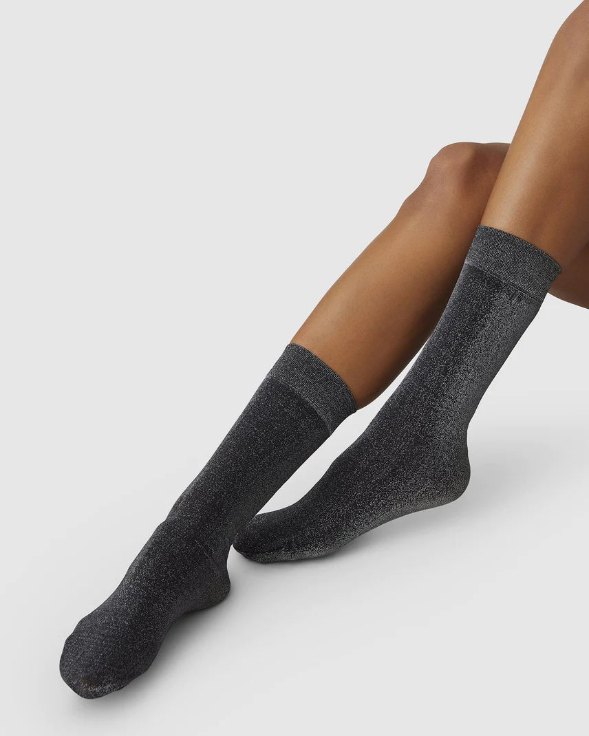 Ines shimmery socks - black